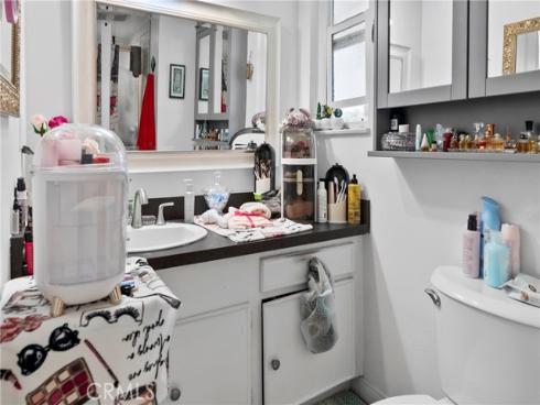 2436 Littleton , Costa Mesa, CA