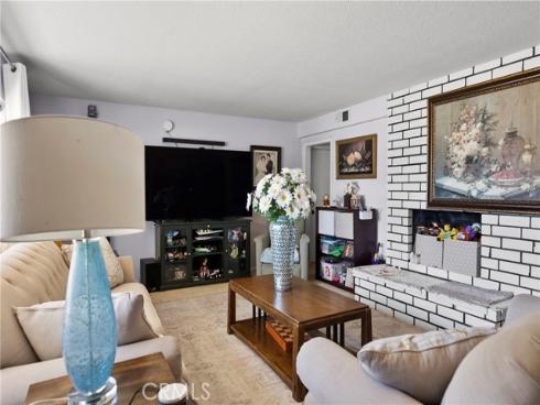 2436 Littleton , Costa Mesa, CA