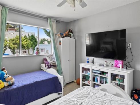 2436 Littleton , Costa Mesa, CA