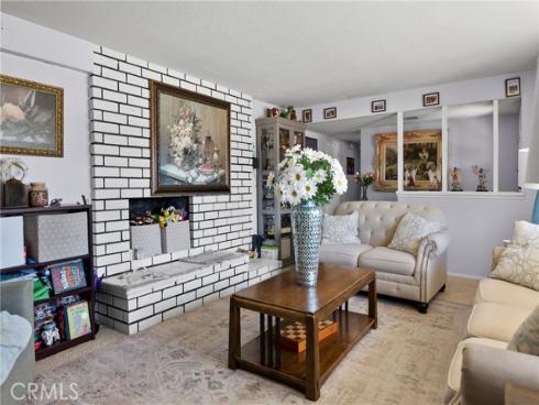 2436 Littleton , Costa Mesa, CA
