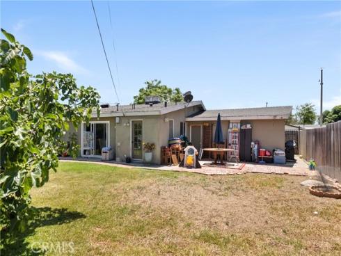 2436 Littleton , Costa Mesa, CA