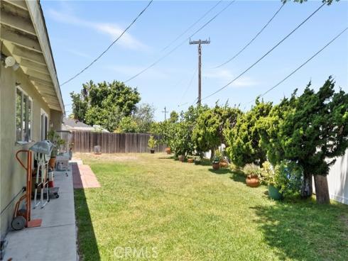 2436 Littleton , Costa Mesa, CA