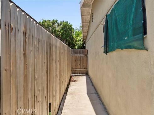 2436 Littleton , Costa Mesa, CA