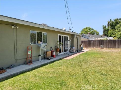 2436 Littleton , Costa Mesa, CA