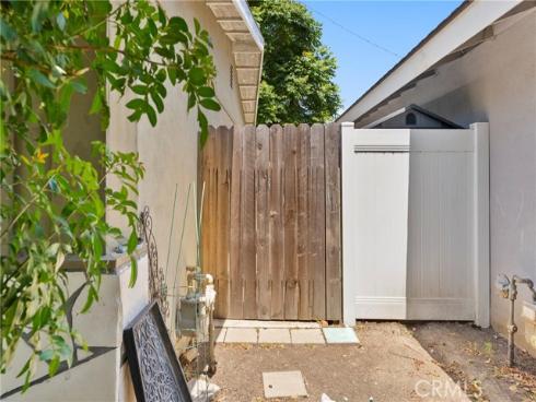 2436 Littleton , Costa Mesa, CA
