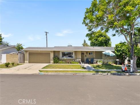 2436 Littleton , Costa Mesa, CA