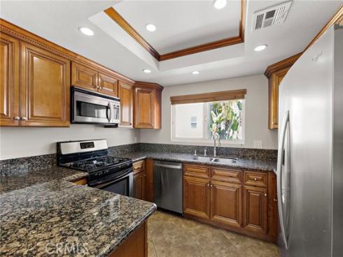 1940 Maple 111 Avenue, Costa Mesa, CA