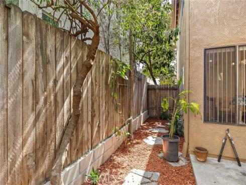 2286 Pacific D , Costa Mesa, CA