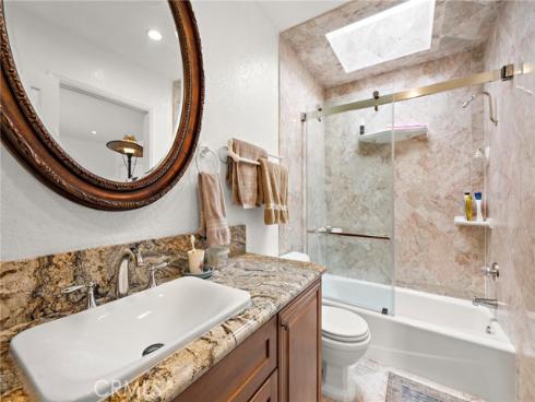 2286 Pacific D , Costa Mesa, CA