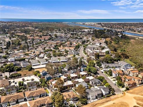 2286 Pacific D , Costa Mesa, CA