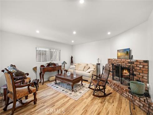 2286 Pacific D , Costa Mesa, CA