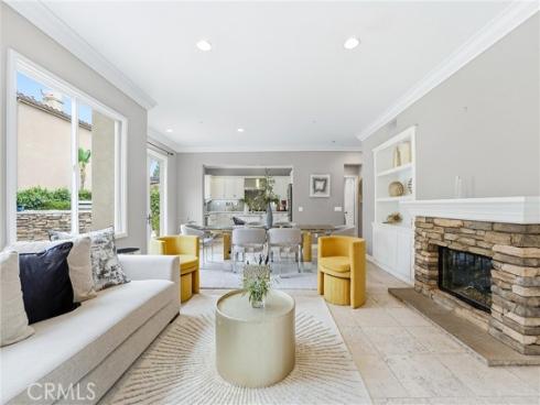 3381 Corte Cassis , Costa Mesa, CA