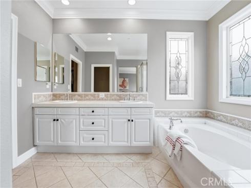3381 Corte Cassis , Costa Mesa, CA