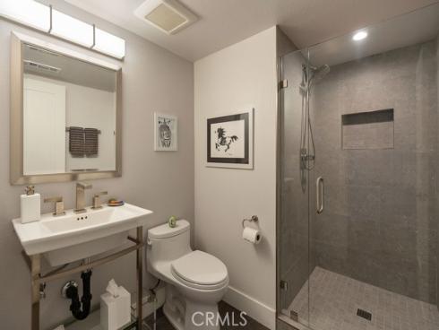 3433 Wimbledon Way, Costa Mesa, CA