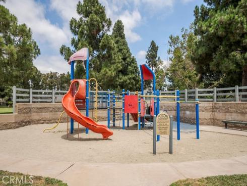3433 Wimbledon Way, Costa Mesa, CA