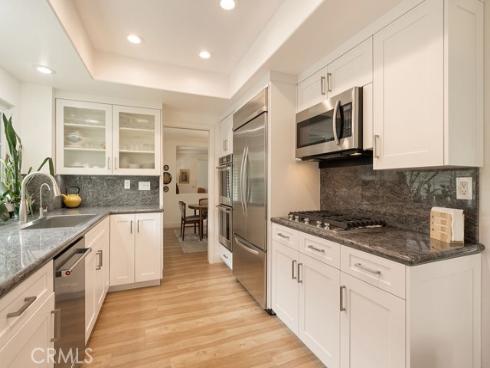 3433 Wimbledon Way, Costa Mesa, CA