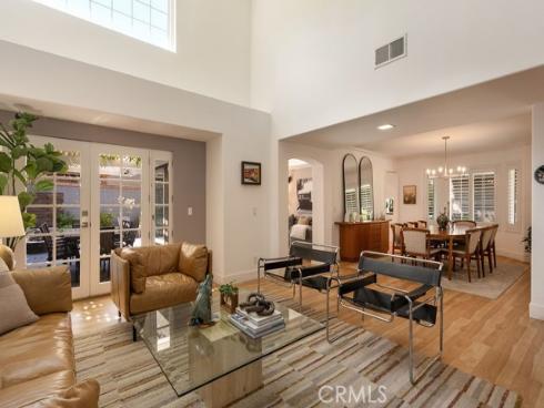 3433 Wimbledon Way, Costa Mesa, CA