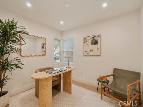 1081 Tulare , Costa Mesa, CA