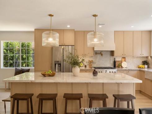 1081 Tulare , Costa Mesa, CA