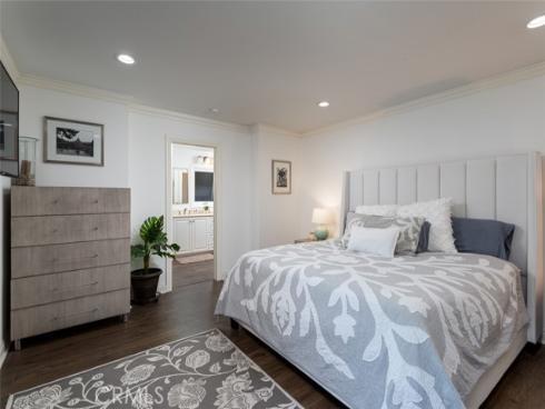 2043 N Capella Court, Costa Mesa, CA