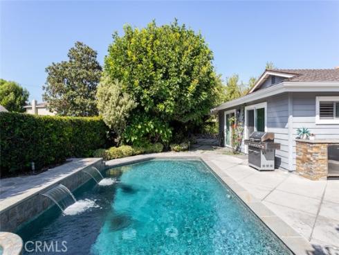 2043 N Capella Court, Costa Mesa, CA