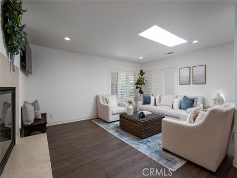2043 N Capella Court, Costa Mesa, CA