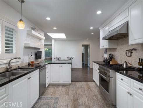 2043 N Capella Court, Costa Mesa, CA