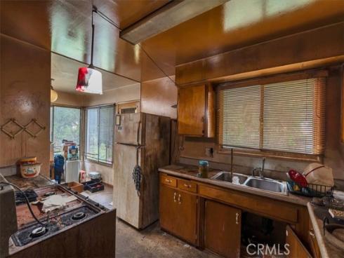 674 Capital , Costa Mesa, CA