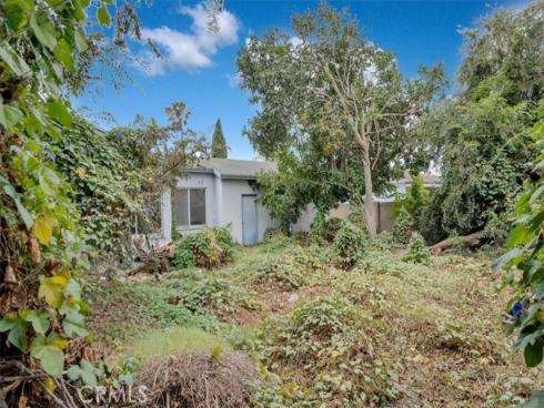 674 Capital , Costa Mesa, CA