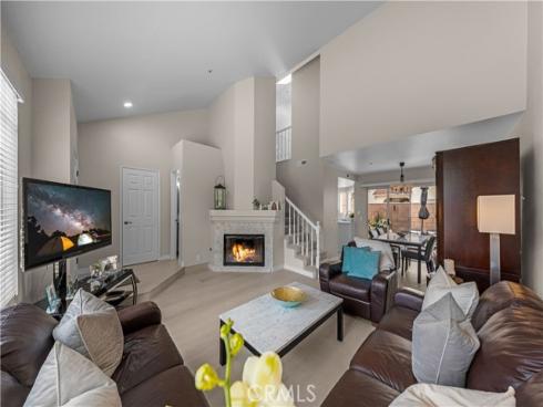 2537 Orange D Avenue, Costa Mesa, CA