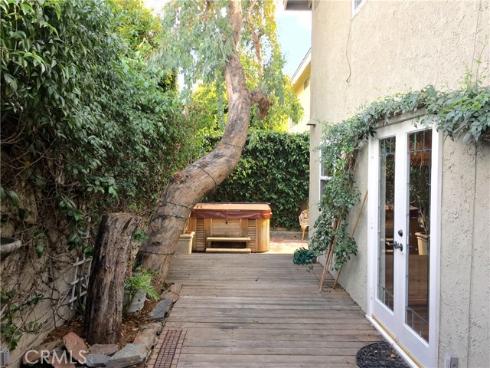 990 Trabuco , Costa Mesa, CA