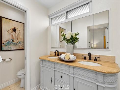 962  Begonia   Avenue, Costa Mesa, CA
