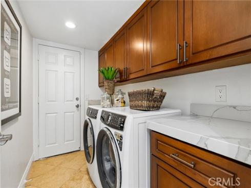962  Begonia   Avenue, Costa Mesa, CA