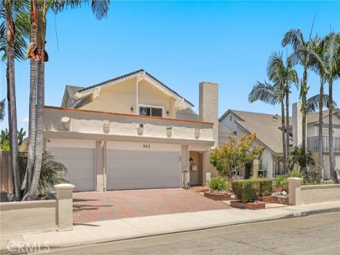962  Begonia   Avenue, Costa Mesa, CA