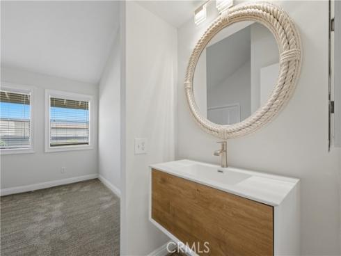 435 Bryson Springs 38 , Costa Mesa, CA