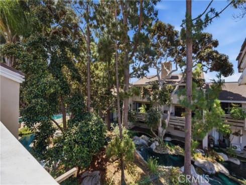 435 Bryson Springs 38 , Costa Mesa, CA
