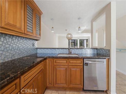 435 Bryson Springs 38 , Costa Mesa, CA