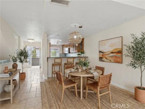 435 Bryson Springs 38 , Costa Mesa, CA