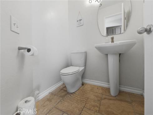 435 Bryson Springs 38 , Costa Mesa, CA