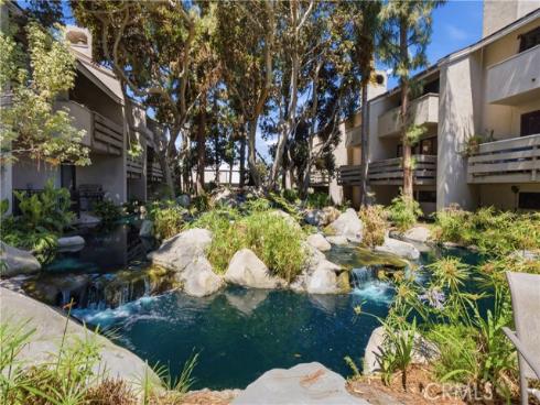 435 Bryson Springs 38 , Costa Mesa, CA