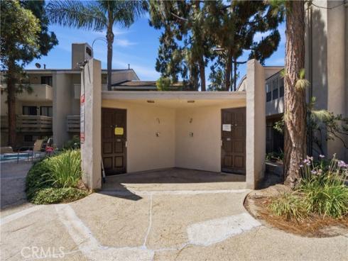 435 Bryson Springs 38 , Costa Mesa, CA