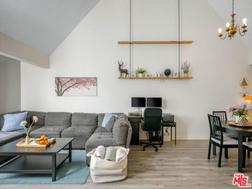 810 Baker 204 Street, Costa Mesa, CA
