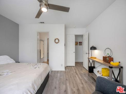 810 Baker 204 Street, Costa Mesa, CA