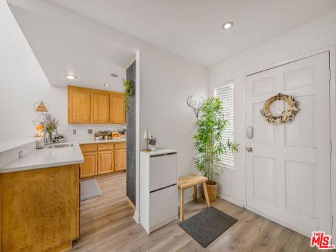810 Baker 204 Street, Costa Mesa, CA