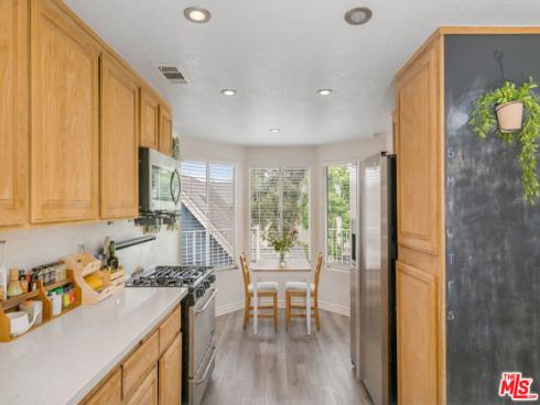 810 Baker 204 Street, Costa Mesa, CA