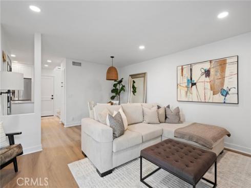 101 Aspen , Costa Mesa, CA