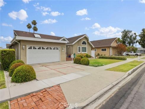 3134 Killarney Lane, Costa Mesa, CA