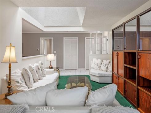 3134 Killarney Lane, Costa Mesa, CA
