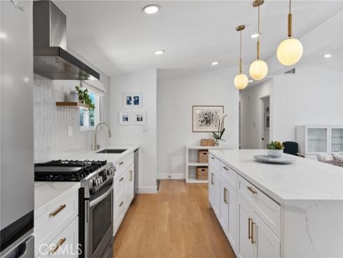 2135 Parsons Street, Costa Mesa, CA