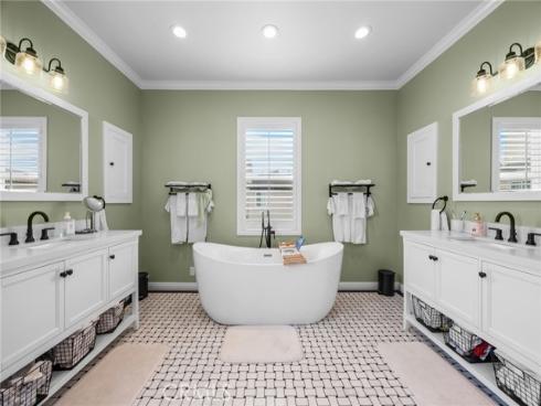 2707 Ashwood , Costa Mesa, CA